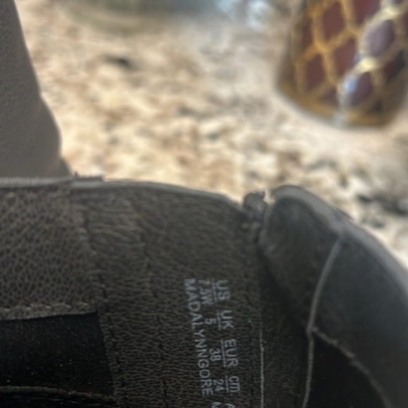 Naturalizer Black Booties size 7.5W - Picture 9 of 11